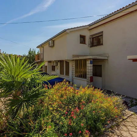 Apartment Einzigartiges Nur 200 Meter Zum Sandstrand Mit Meerblick, Parkplatz, Liegen, Klima *