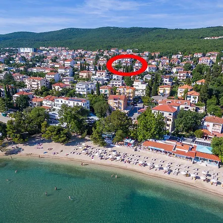 Einzigartiges Nur 200 Meter Zum Sandstrand Mit Meerblick, Parkplatz, Liegen, Klima