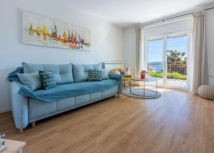 Einzigartiges Nur 200 Meter Zum Sandstrand Mit Meerblick, Parkplatz, Liegen, Klima Апартаменты Цриквеница